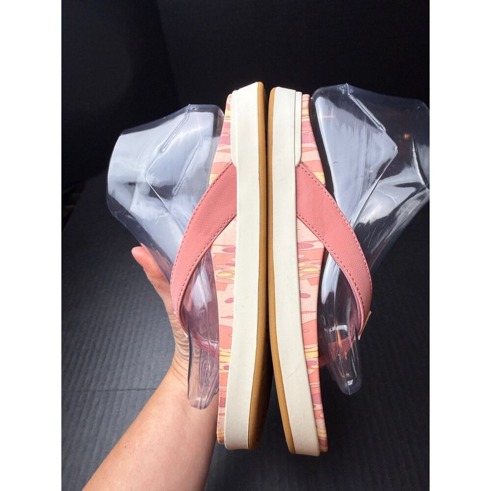 Olukai Nu A Pi O Sandals Flip Flops Womens 7 EU 37 Rose Pink Camo Summer Beach - Picture 5 of 8